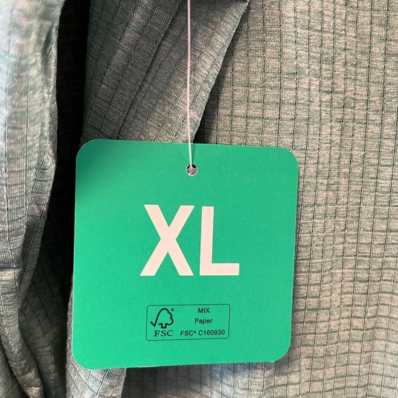 Brand New Spyder Active, Breathable, Quick Dry, Lightweight Stretch Green fabric - Picture 10 of 10